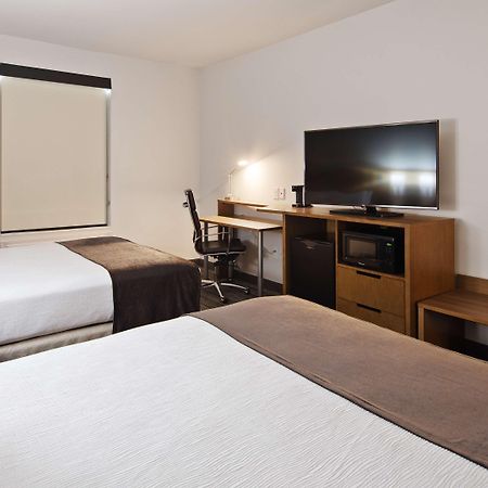 Best Western Green Oaks Inn La Vernia Экстерьер фото