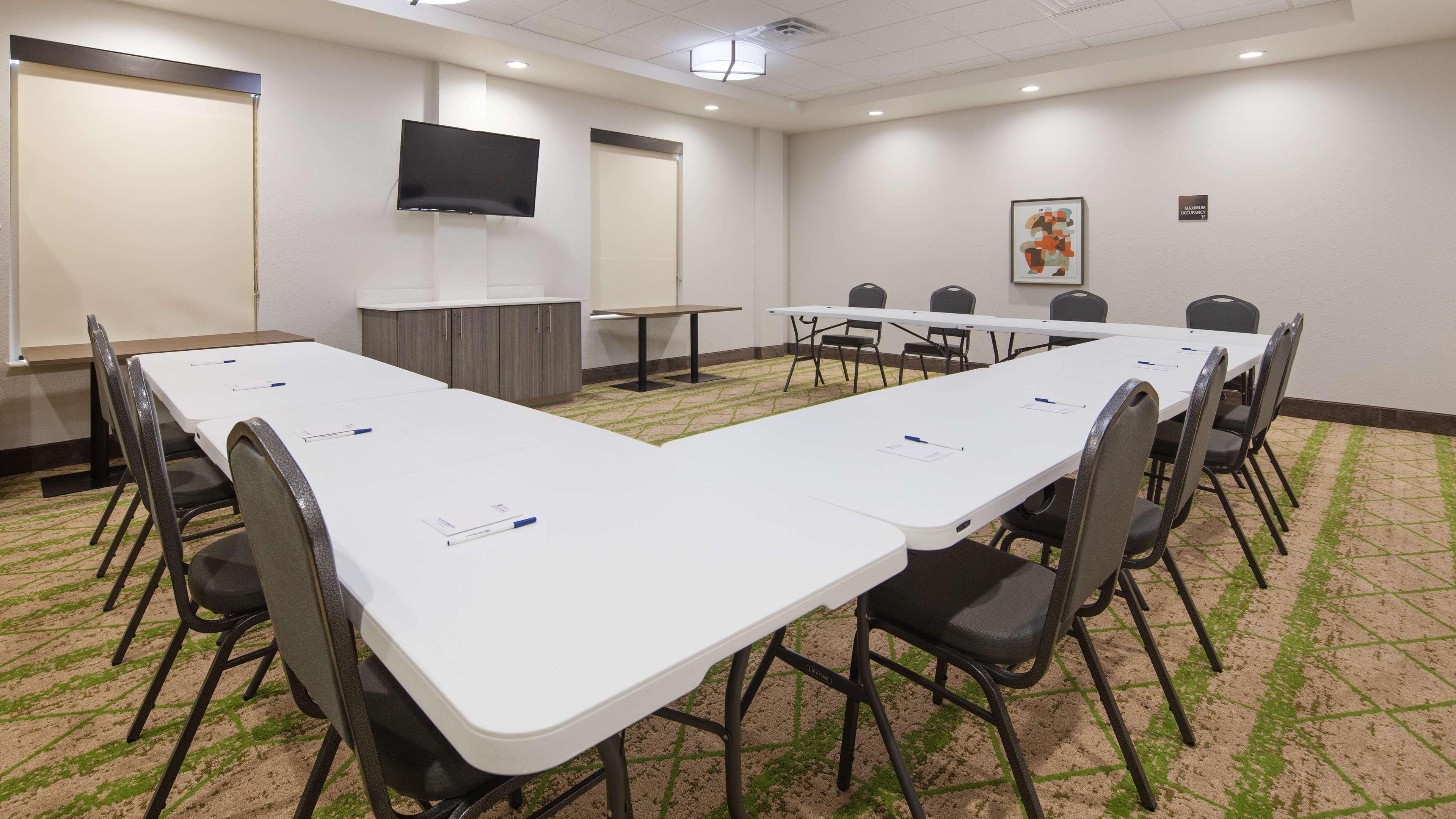 Best Western Green Oaks Inn La Vernia Экстерьер фото